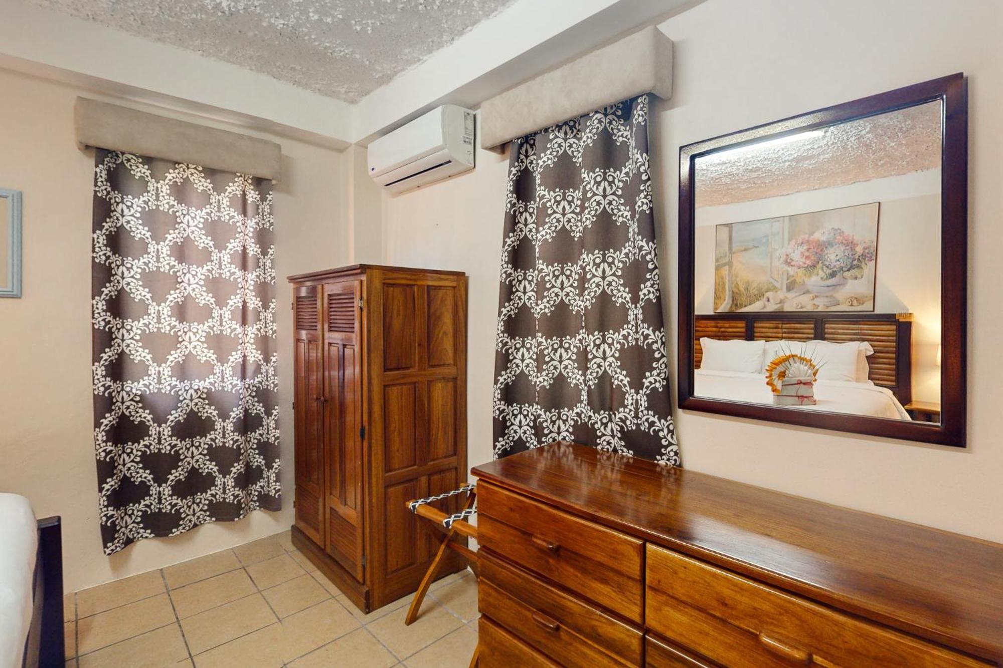 Hummingbird Home Suites San Pedro  Oda fotoğraf