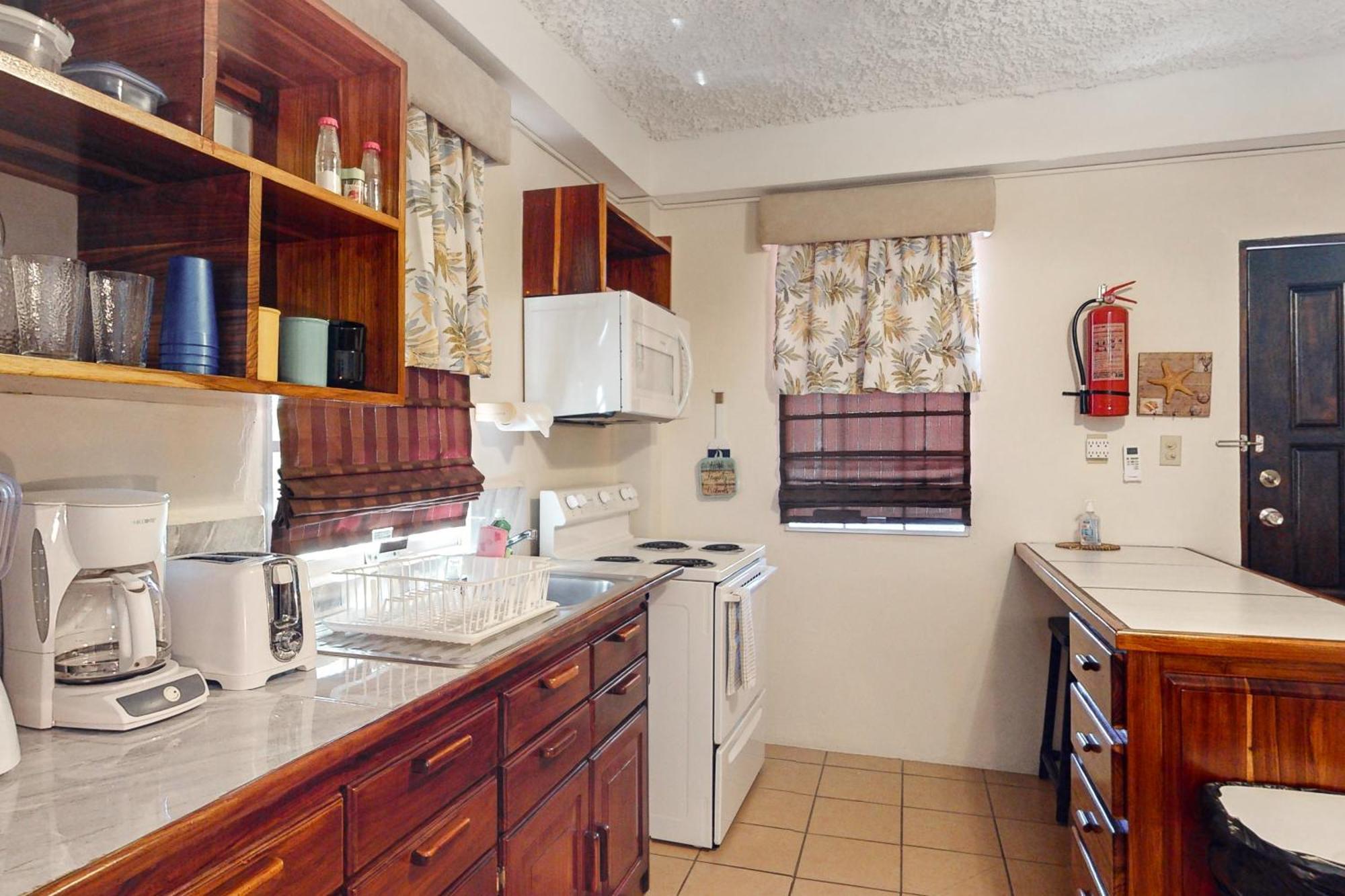 Hummingbird Home Suites San Pedro  Oda fotoğraf